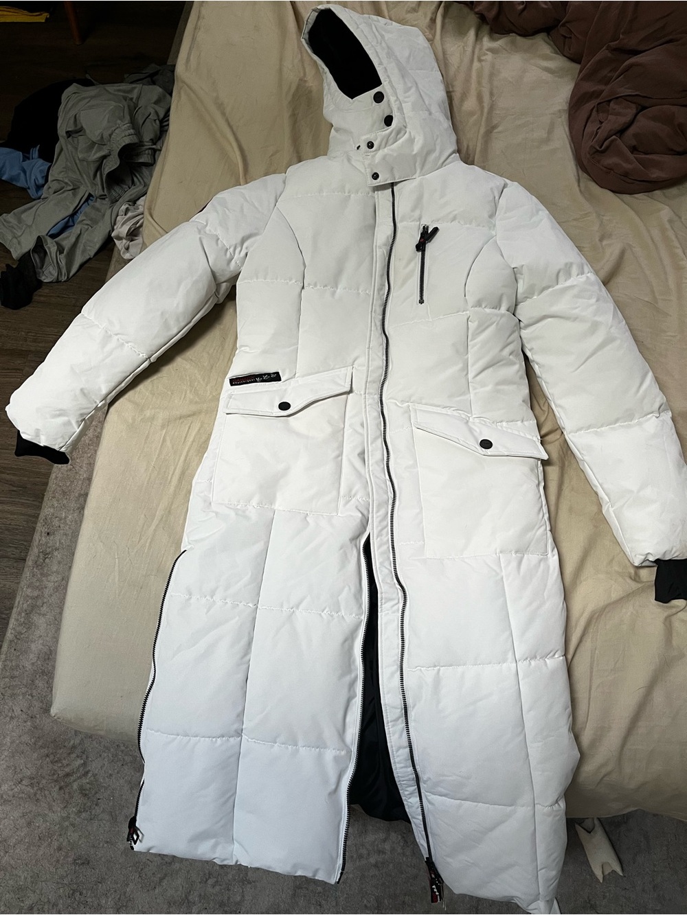 Long White Hooded Puffer Coat — Insulated Winter Parka